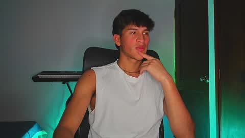 Snapshot of isaac__efx chatting on December 2024 01:43:01 AM isaac online show from December 2024 01:43:01 AM