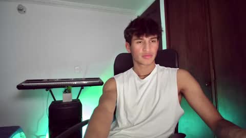Snapshot of isaac__efx chatting on January 2025 04:04:01 AM isaac online show from January 2025 04:04:01 AM