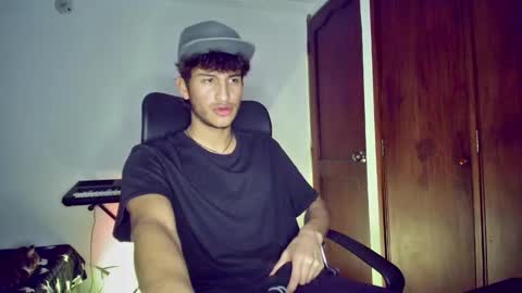 Snapshot of isaac__efx chatting on January 2025 06:39:01 AM isaac online show from January 2025 06:39:01 AM