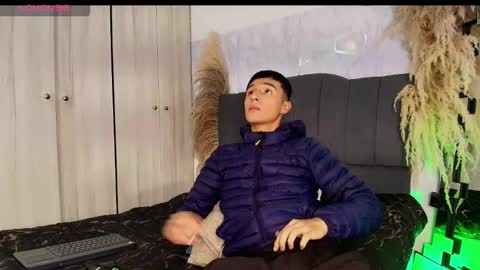 Isaac tan online show from February 2026 04:10:02 AM