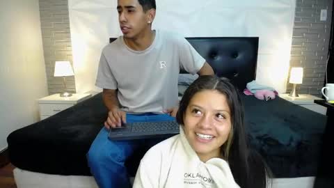 Snapshot of isaak_salomee chatting on June 2026 12:17:01 PM isaak_salomee online show from June 2026 12:17:01 PM
