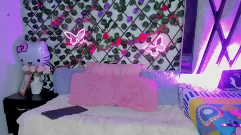 Snapshot of isabel_jamess chatting on June 2026 11:22:02 PM Isa online show from June 2026 11:22:02 PM