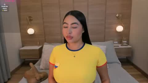 Snapshot of isabel_millher chatting on July 2026 04:17:02 AM Isa online show from July 2026 04:17:02 AM