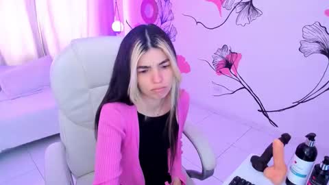 Snapshot of isabela_fiorelli chatting on November 2025 01:33:02 PM isabela_fiorelli online show from November 2025 01:33:02 PM