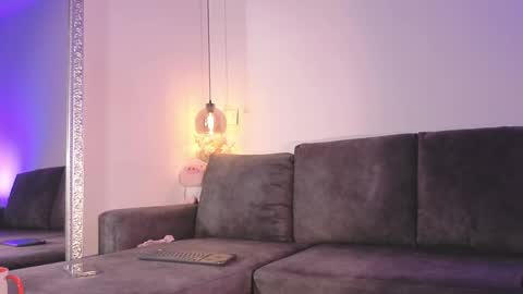 Isabela online show from April 2026 11:47:02 AM