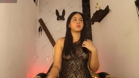 Isabella online show from October 2025 07:27:01 PM