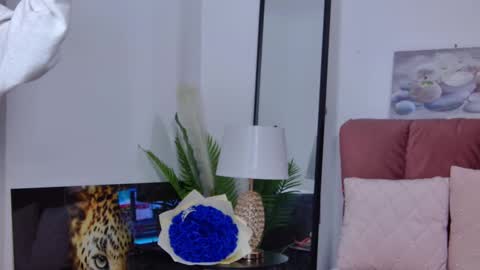 Isa online show from February 2025 07:09:01 AM