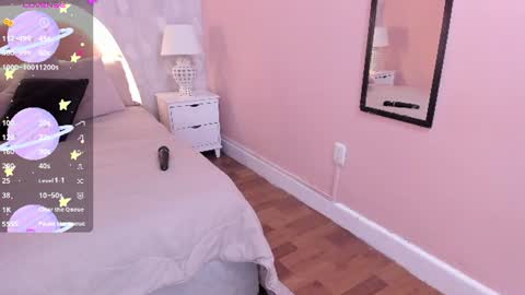 isabella__milf online show from June 2026 07:03:02 PM