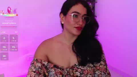 Snapshot of isabella_aristi03 chatting on September 2025 03:40:01 AM isabella_aristi03 online show from September 2025 03:40:01 AM