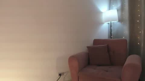 ISABELLA online show from July 2026 01:18:01 AM