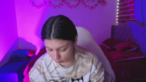 Snapshot of isabella_monntolvo chatting on May 2026 07:21:01 PM isabella_monntolvo online show from May 2026 07:21:01 PM