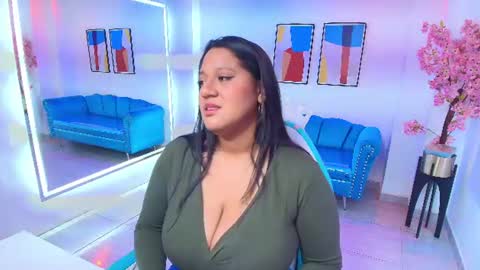 Isabella  online show from June 2026 07:34:02 PM