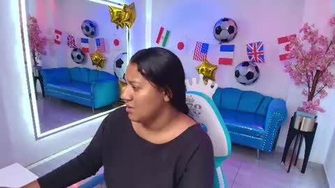 Isabella  online show from June 2026 07:38:01 PM