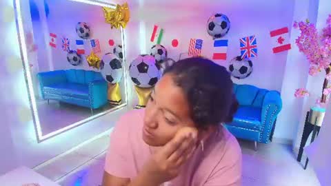 Isabella  online show from June 2026 07:37:01 PM