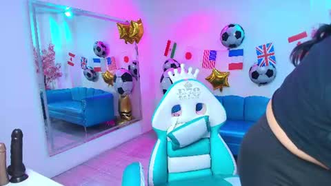 Isabella  online show from June 2026 11:32:02 AM