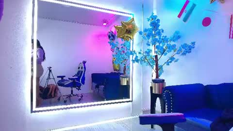 Isabella  online show from July 2026 09:04:01 AM