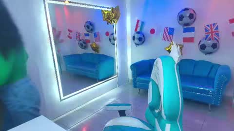 Isabella  online show from July 2026 07:16:02 PM
