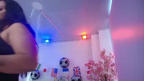 Isabella  online show from July 2026 07:30:01 PM