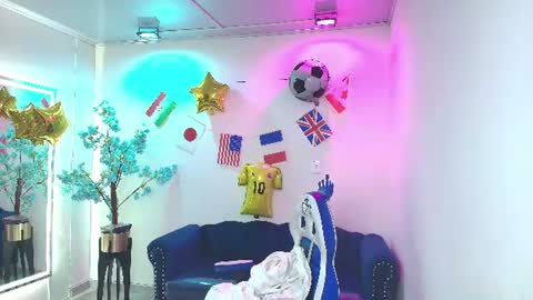 Isabella  online show from July 2026 11:49:02 AM
