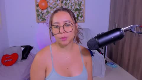 Isabella online show from March 2026 08:15:01 PM