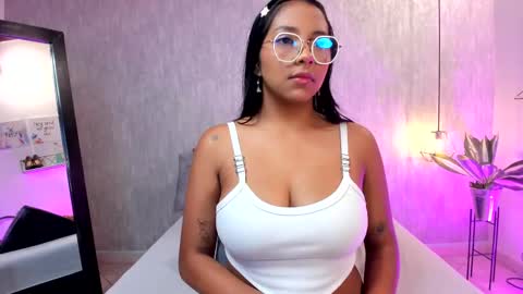 isabella zc online show from February 2025 12:08:01 PM