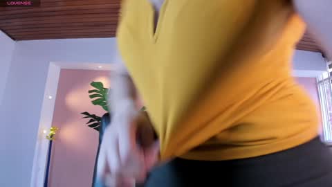 Isabella  Everyday From 0530 to 1430 Col Time online show from February 2025 12:25:02 PM