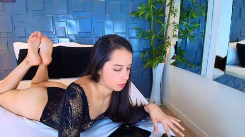 Snapshot of isabellacopper chatting on December 2024 10:58:01 PM Isabella online show from December 2024 10:58:01 PM