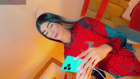 isabellagirs online show from October 2025 04:17:01 PM