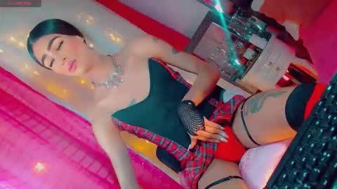 isabellagirs online show from November 2025 06:17:02 AM