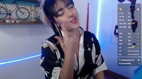 Tati - online show from January 2025 05:51:01 PM