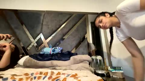 Snapshot of isabellakoffs chatting on March 2026 02:48:02 AM Isabella.. back again online show from March 2026 02:48:02 AM