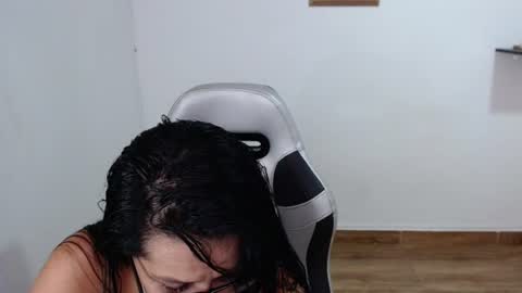 Snapshot of isabellaobregon2 chatting on June 2026 09:50:01 PM Isa online show from June 2026 09:50:01 PM