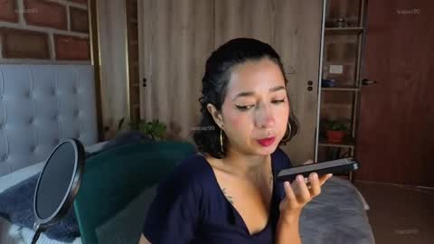 Isabela Paz online show from April 2026 12:22:01 PM