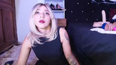 isabelle_sara online show from June 2026 08:12:02 PM