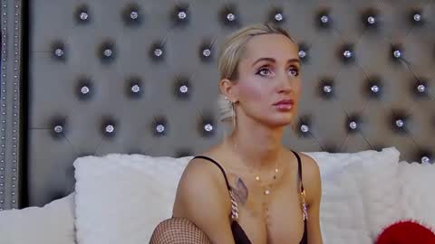 IsabelleEthan online show from February 2025 02:31:01 AM