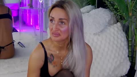 IsabelleEthan online show from June 2026 01:28:02 AM