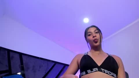 Isa online show from September 2025 10:54:01 PM