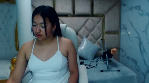isabellrodriguez18 online show from March 2025 04:37:02 AM