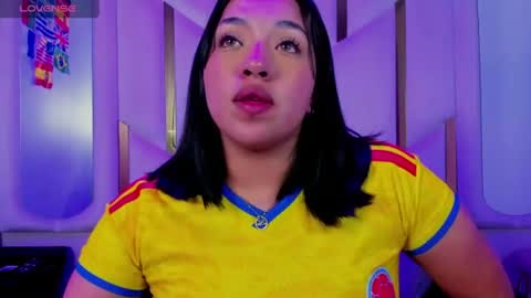 Snapshot of isabellrodriguez18 chatting on June 2026 04:07:02 AM isabellrodriguez18 online show from June 2026 04:07:02 AM