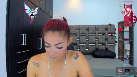 Hi mi name is Isabel  online show from September 2025 02:07:01 PM