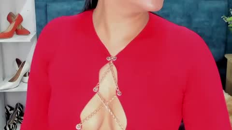 Isabel online show from June 2026 06:07:01 PM