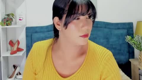 Isabel online show from July 2026 10:17:02 PM