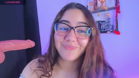 Snapshot of isarhodes_ chatting on December 2024 11:25:01 PM Isa online show from December 2024 11:25:01 PM