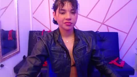 Snapshot of ise_lunny chatting on June 2026 03:59:02 AM isabela online show from June 2026 03:59:02 AM