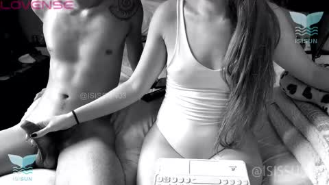 Isis  Alan online show from November 2025 03:33:02 PM