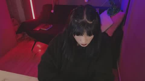 Ana Maria online show from December 2025 03:12:01 AM