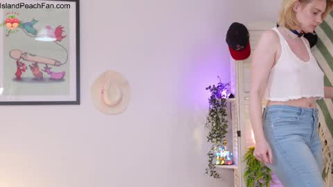 Lou  Peaches online show from March 2026 03:23:02 PM