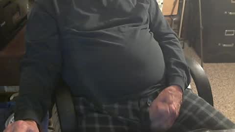 Snapshot of islandduke chatting on May 2026 01:06:01 PM Duke online show from May 2026 01:06:01 PM