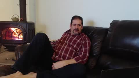 Snapshot of islandguy70 chatting on January 2025 07:49:01 AM Jim online show from January 2025 07:49:01 AM