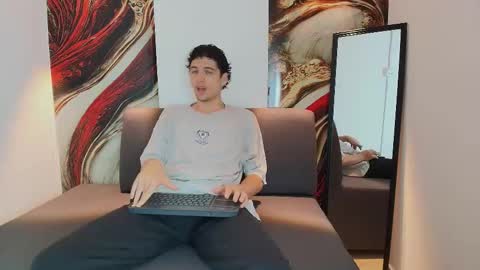 Israel online show from November 2025 07:46:02 PM